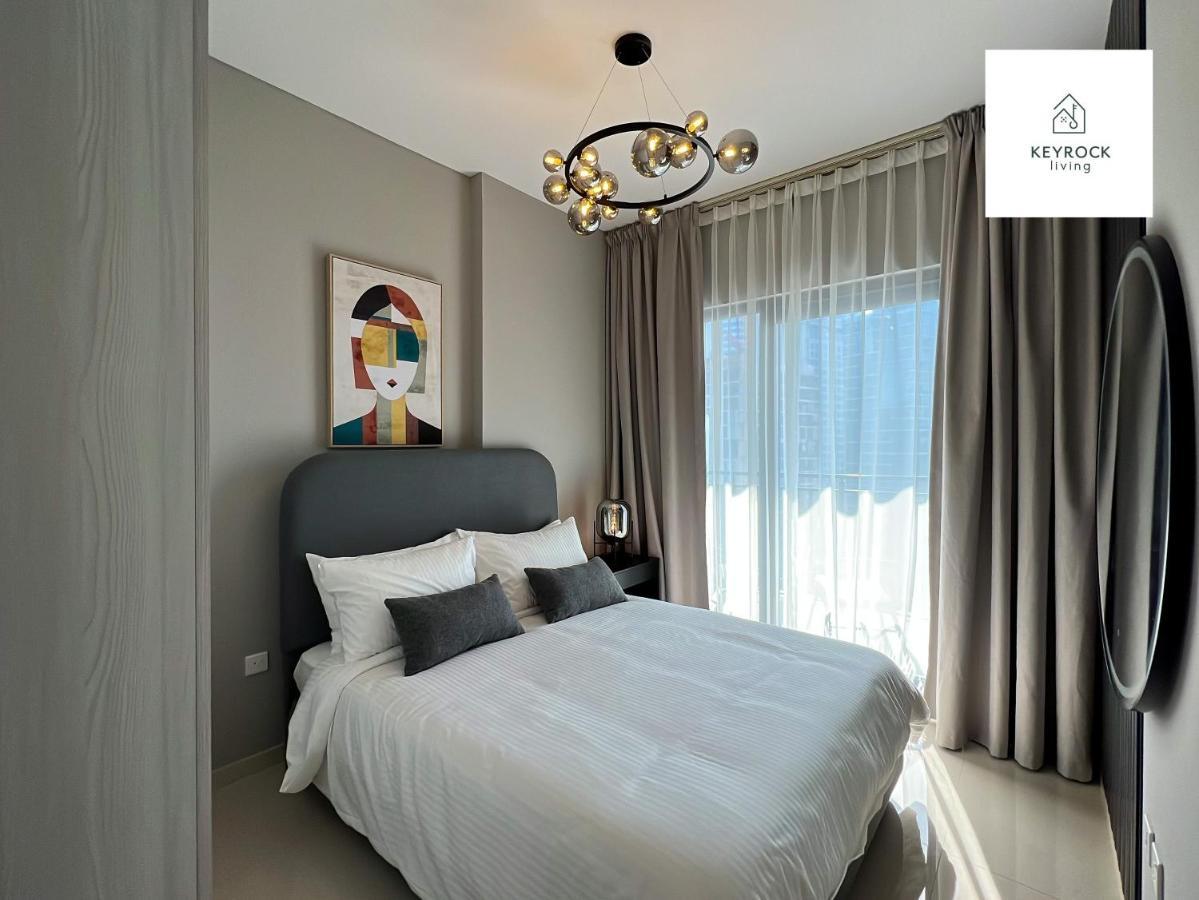 Keyrock Living - 1 Bedroom Apartments - Business Bay - Near Metro Station - Zada Tower Dubai Bagian luar foto